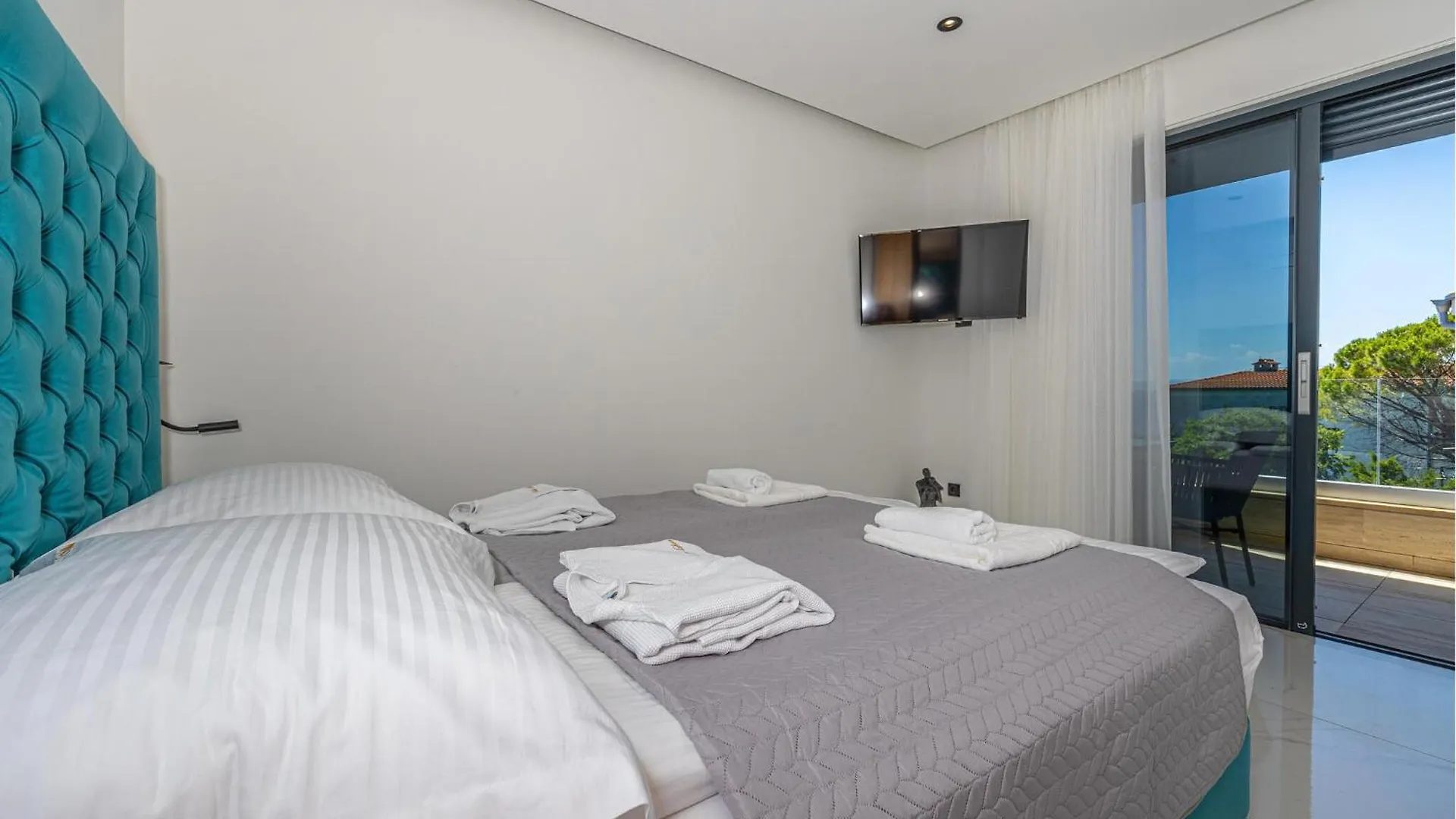 Beautiful Apartment In Crikvenica 0*,